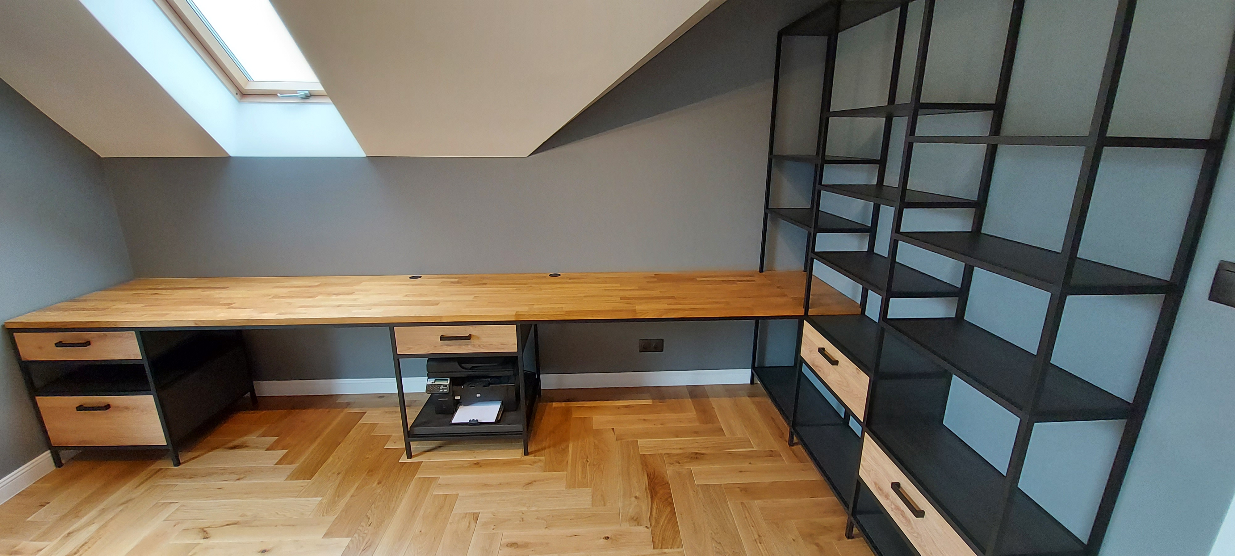 indywidualny projekt mebli loftowych Alu Cube 